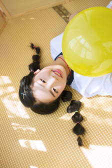 贺朝在谢俞里面塞棒棒糖