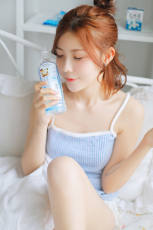 男男GV白嫩小受GV